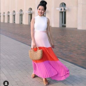 Express pleated pink skirt NWT Size Small